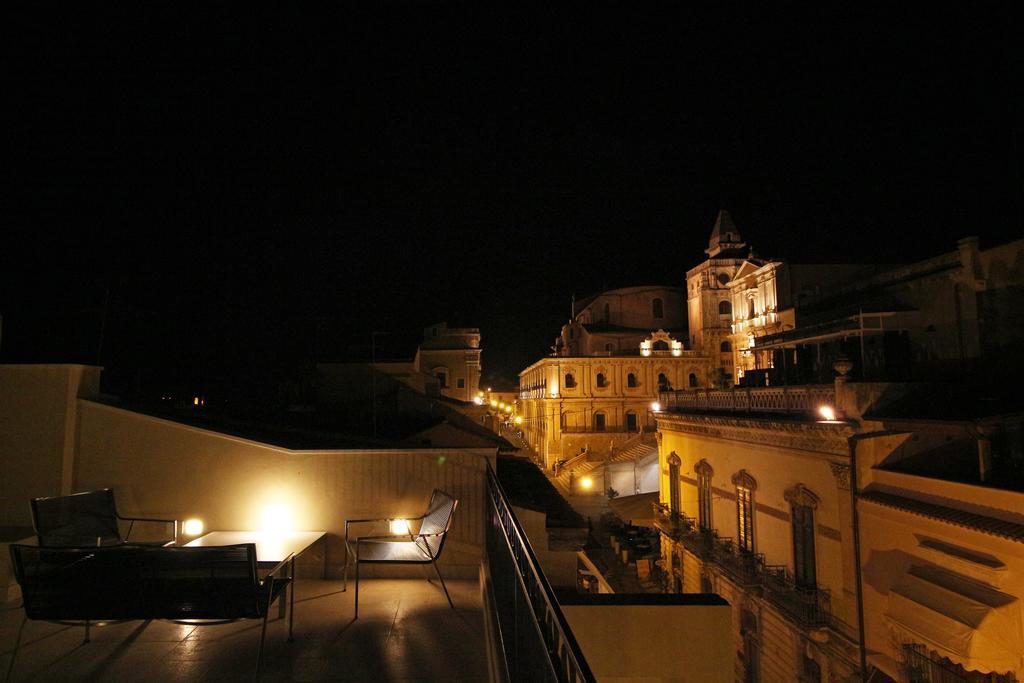 Hotel Porta Reale Noto Kültér fotó